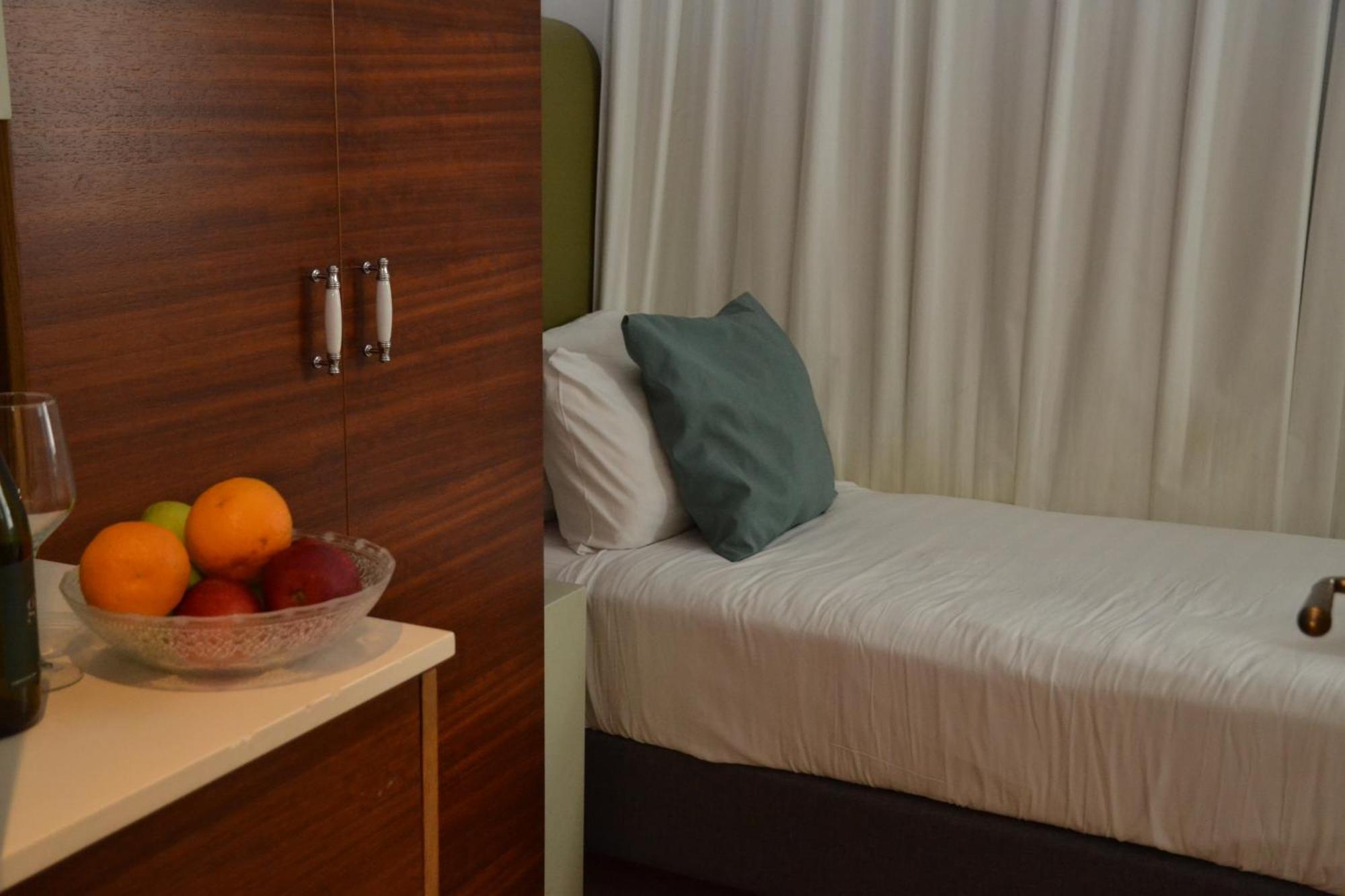 Bell Boutique And Spa Hotel Tel Aviv Esterno foto
